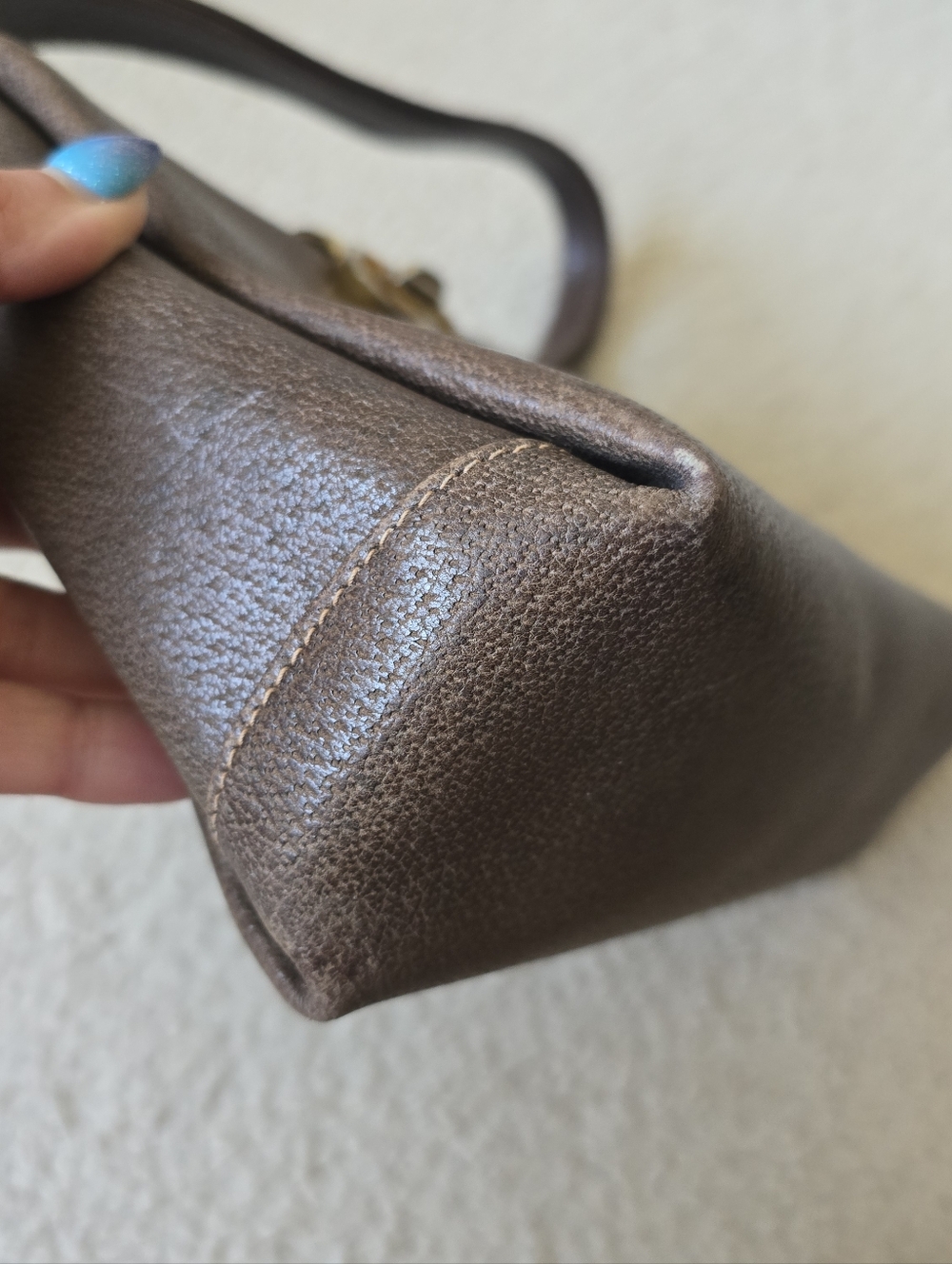 Vintage Gucci Brown Leather Structured Shoulder Bag with GG Logo & Serial # - Picture 3 of 16